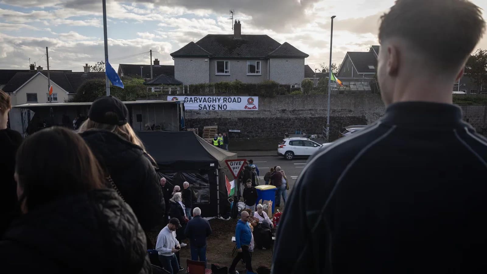 Portadown reúne a miles en apoyo y rechazo a una marcha orangista