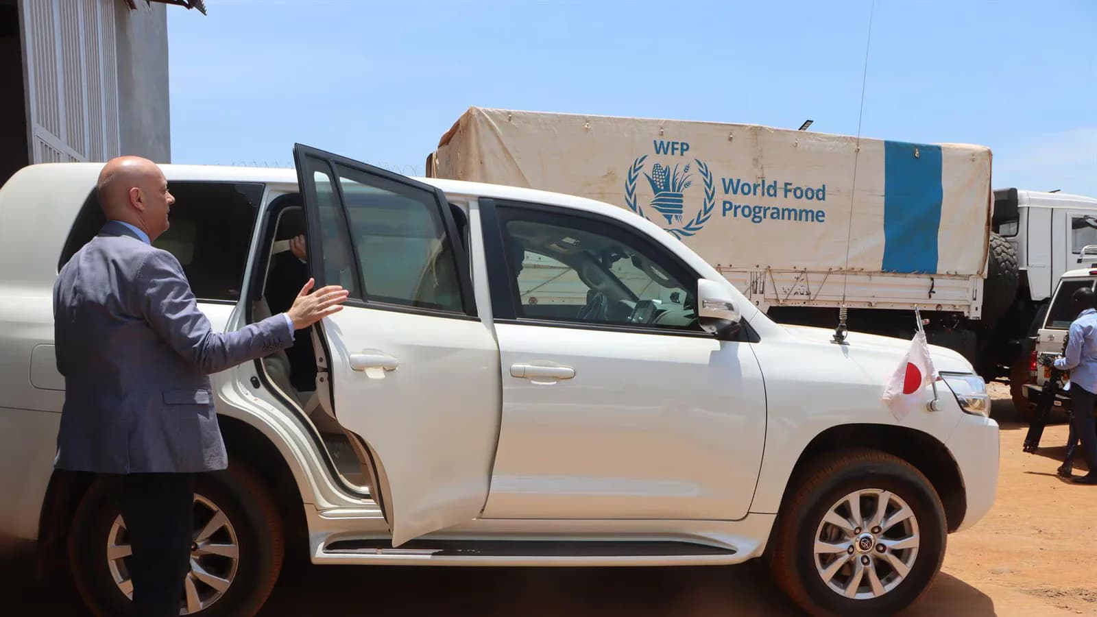 Muere un conductor en un ataque aéreo contra un convoy humanitario en Sudán