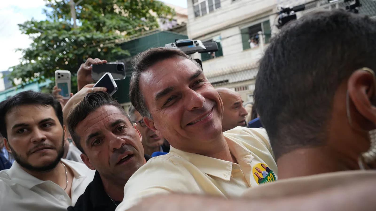 Bolsonaro y Lula anticipan una segunda vuelta marcada por la polarización en Brasil