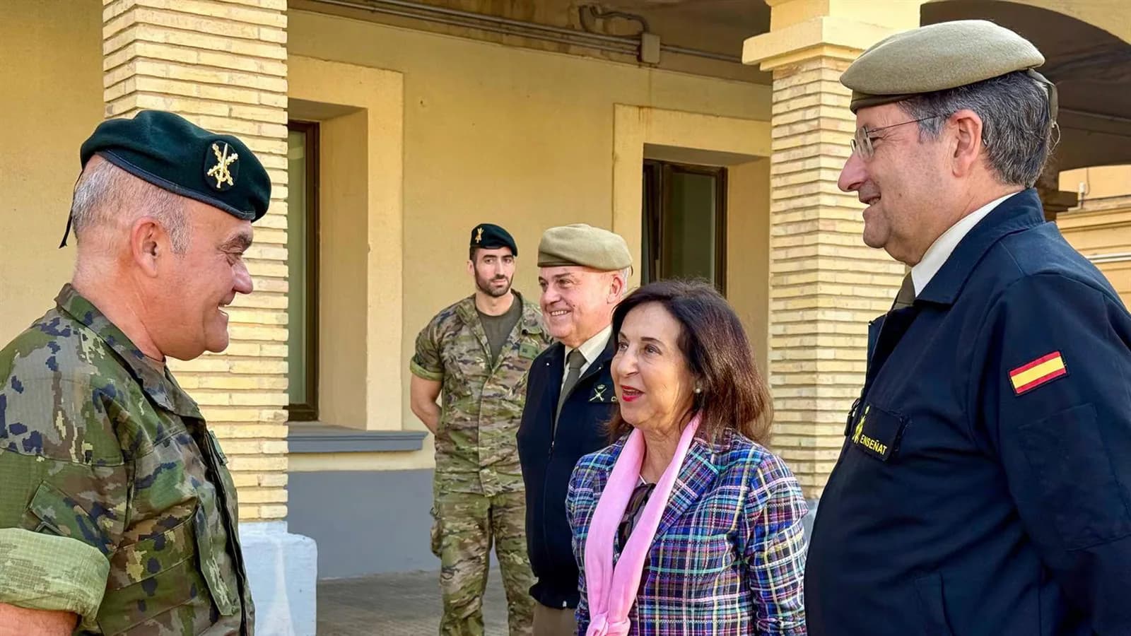 Robles destaca el rol de España en la seguridad internacional durante una visita en Huesca