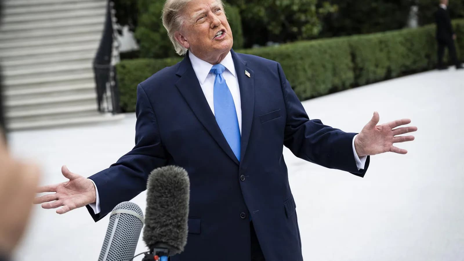 Trump atribuyó a una amenaza el traslado de bombarderos B-1 desde Reino Unido