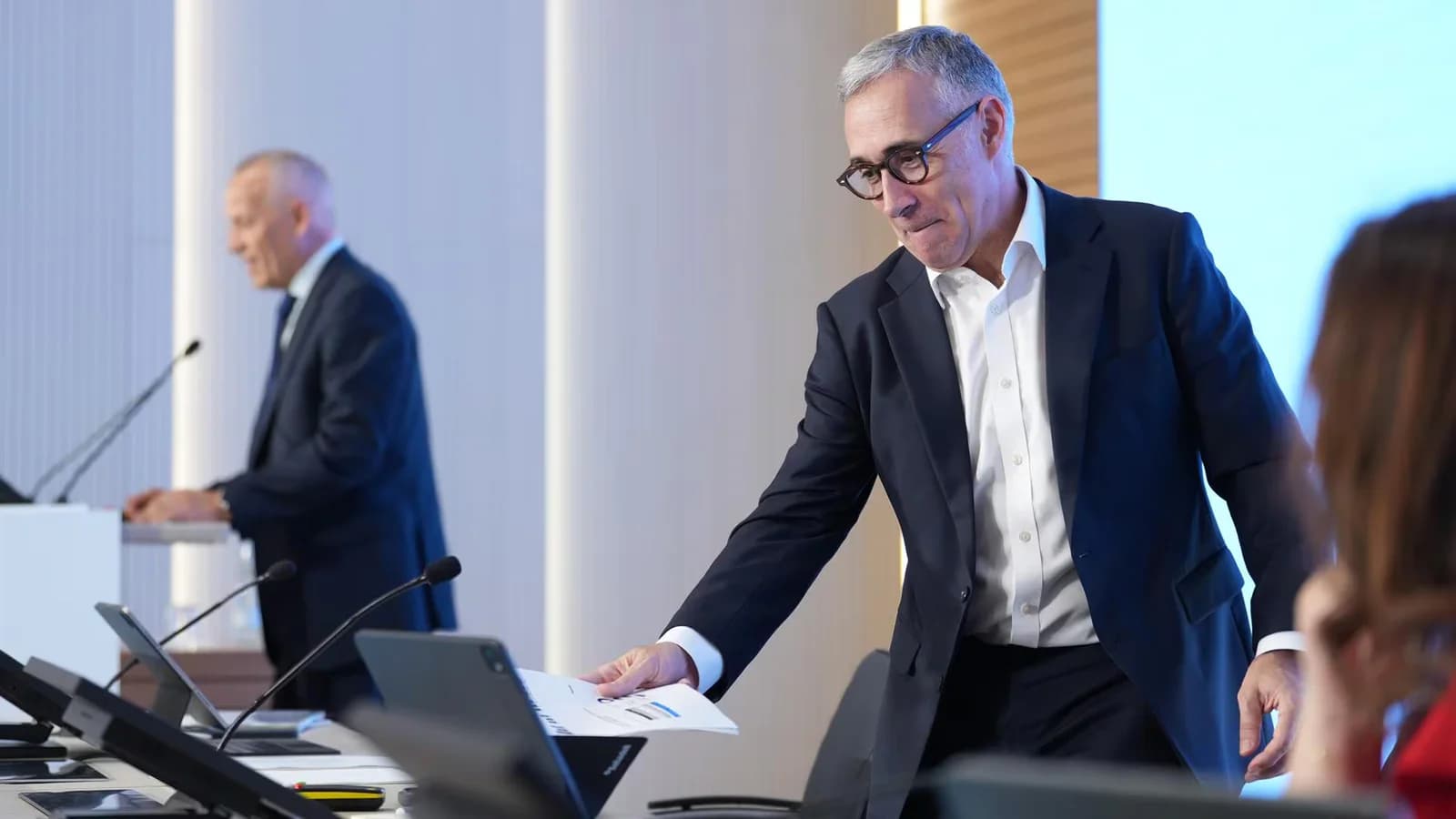 BPCE adquiere el 7% de Banco Sabadell y limita su participación al 9,99%