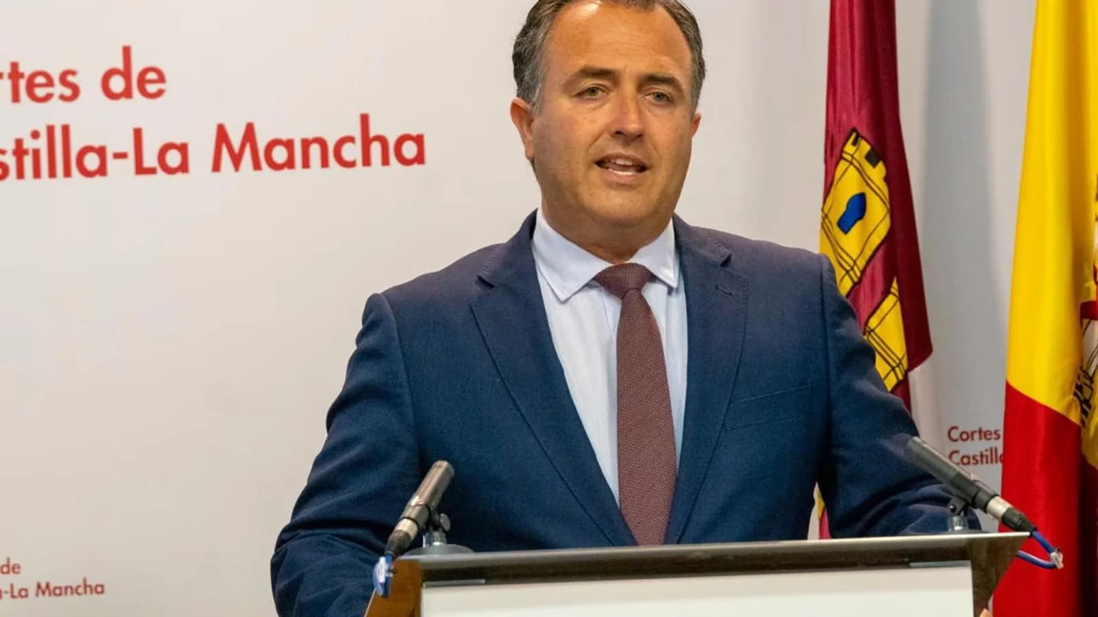 Vox Castilla-La Mancha cuestiona el voto por correo y reclama votar en las urnas