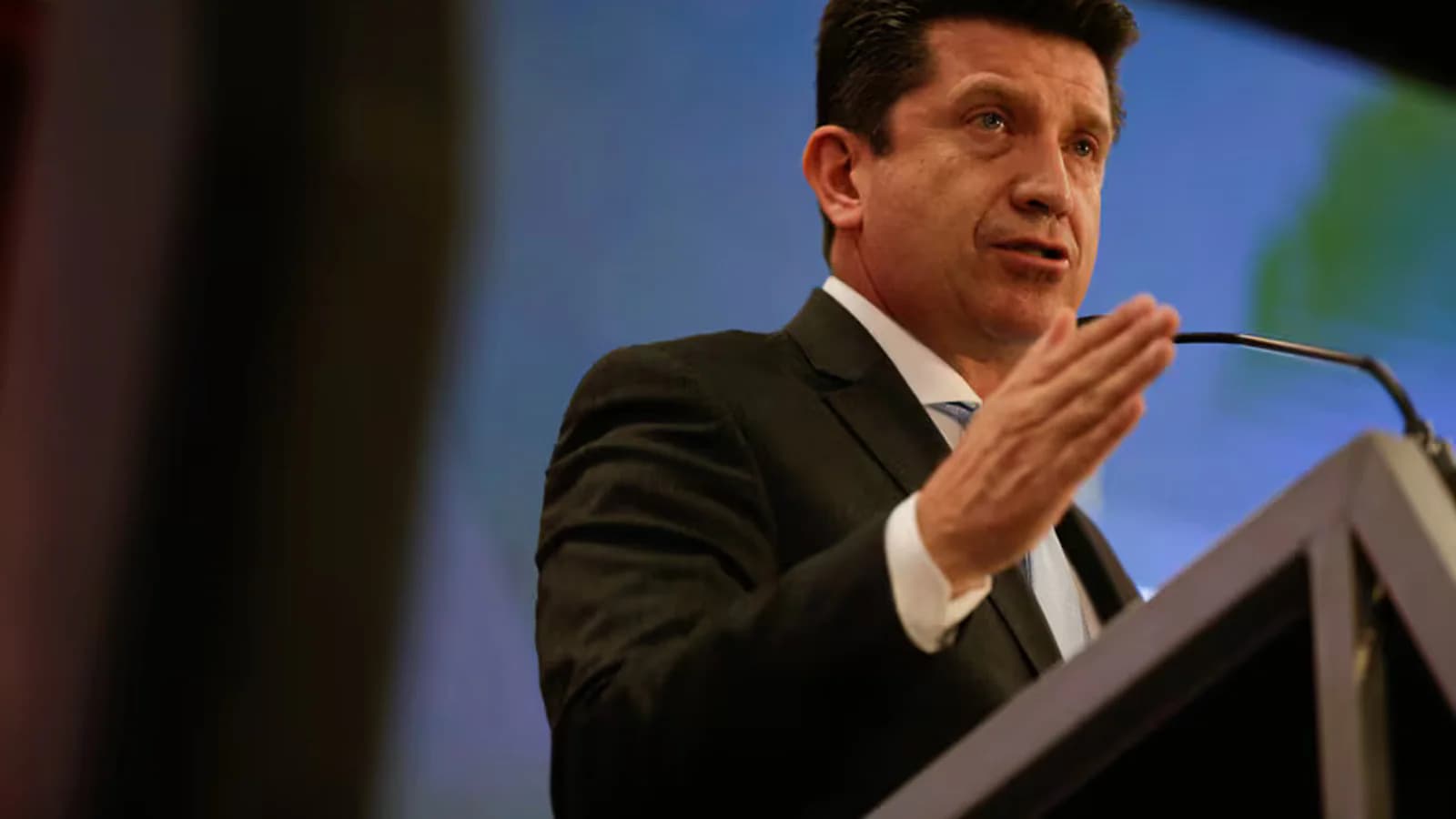 Molano afirmó que grupos armados colombianos enviaron combatientes a Ucrania