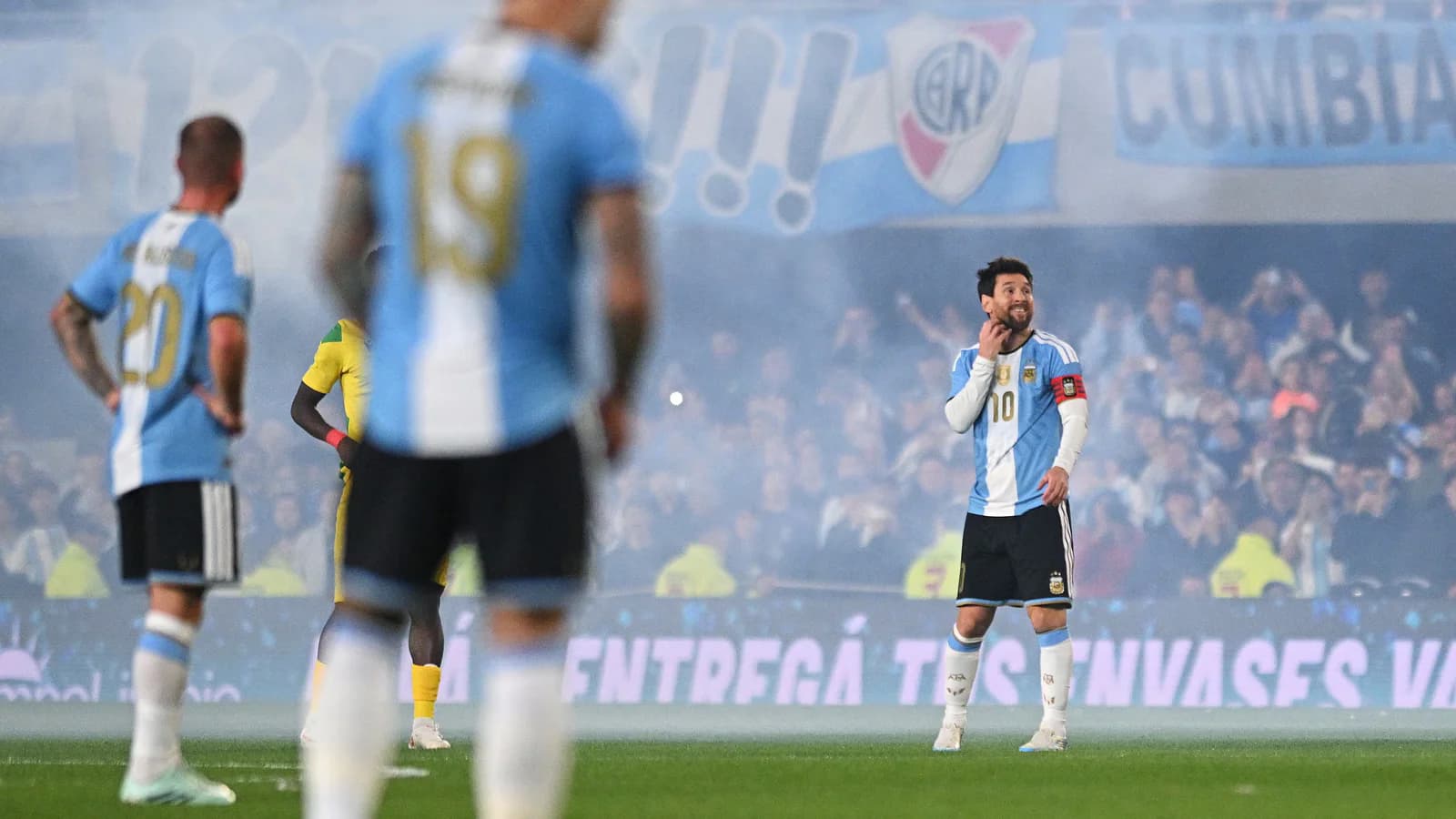 Messi fue homenajeado a los 10 minutos de su último partido con Argentina