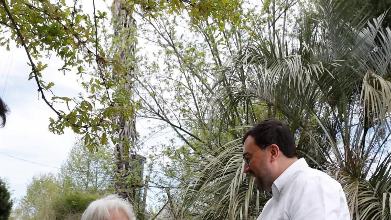 Barbón reivindicó el diálogo democrático tras reunirse con Topolansky en Uruguay
