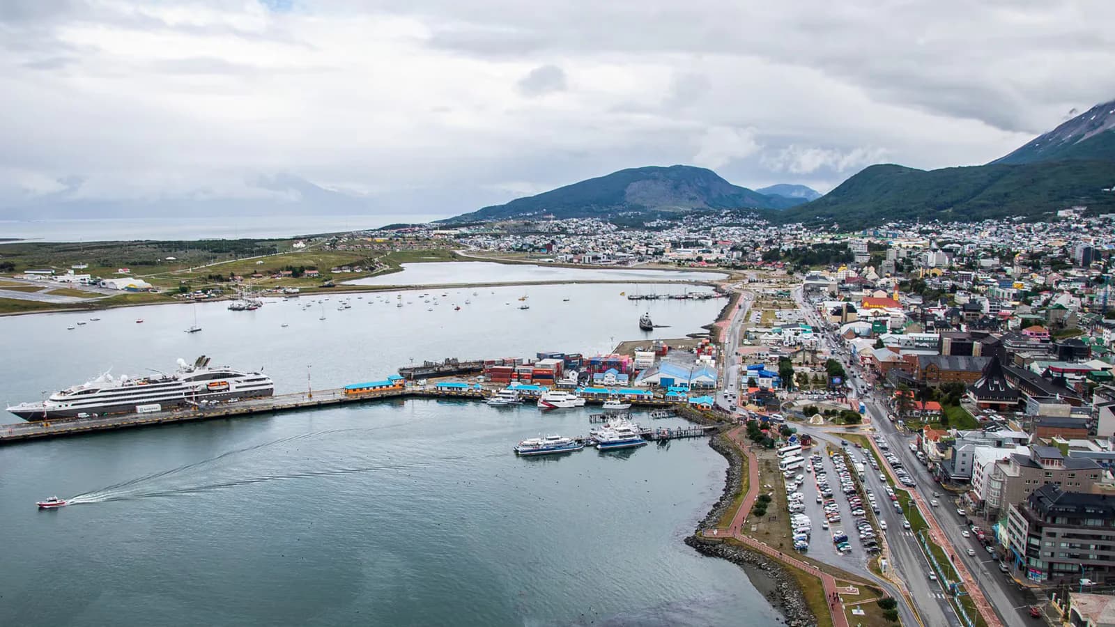 Declaran reservada una causa sobre el acceso a información del puerto de Ushuaia