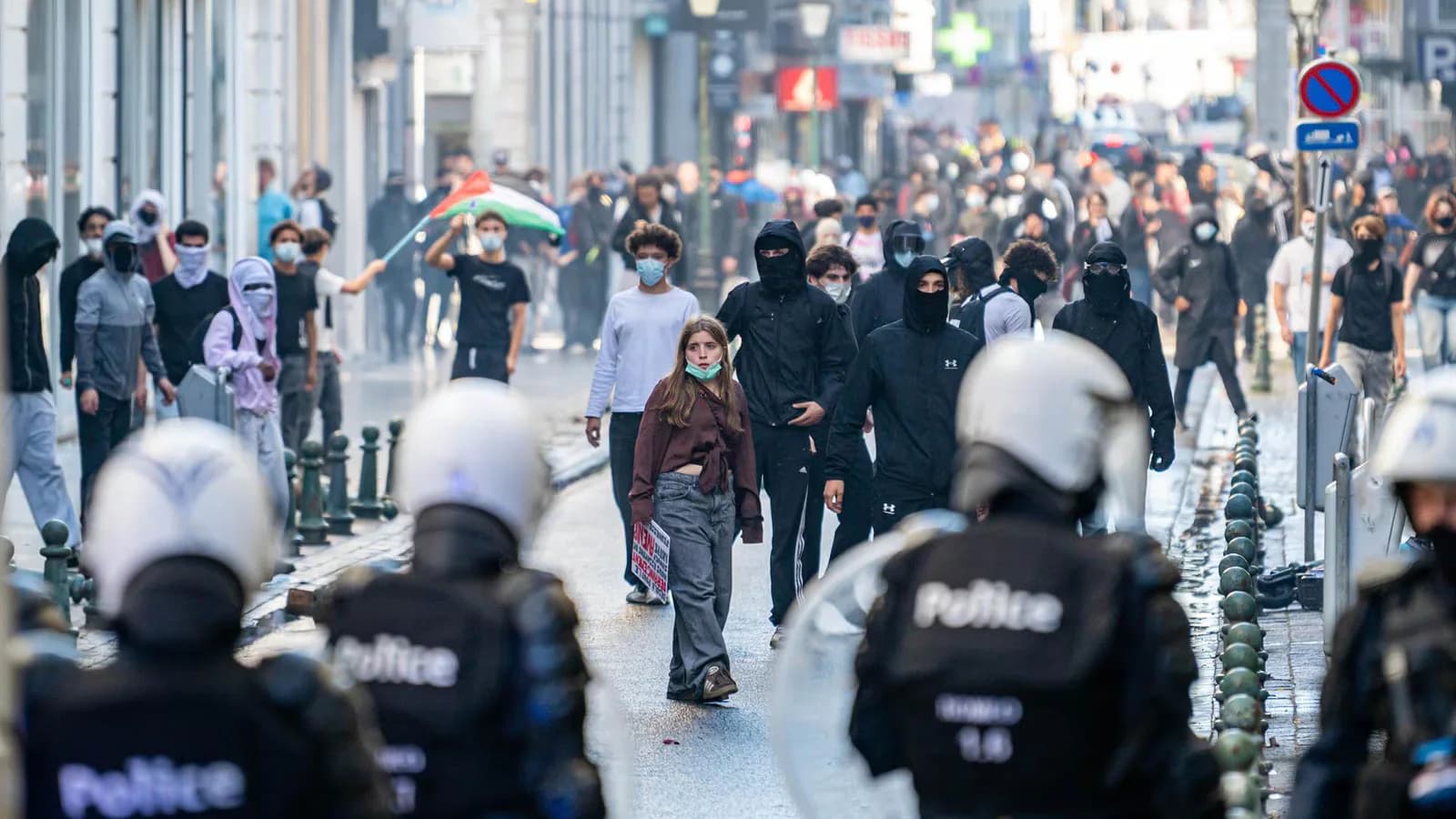 Lieja prohíbe reuniones de más de tres personas tras nuevos disturbios