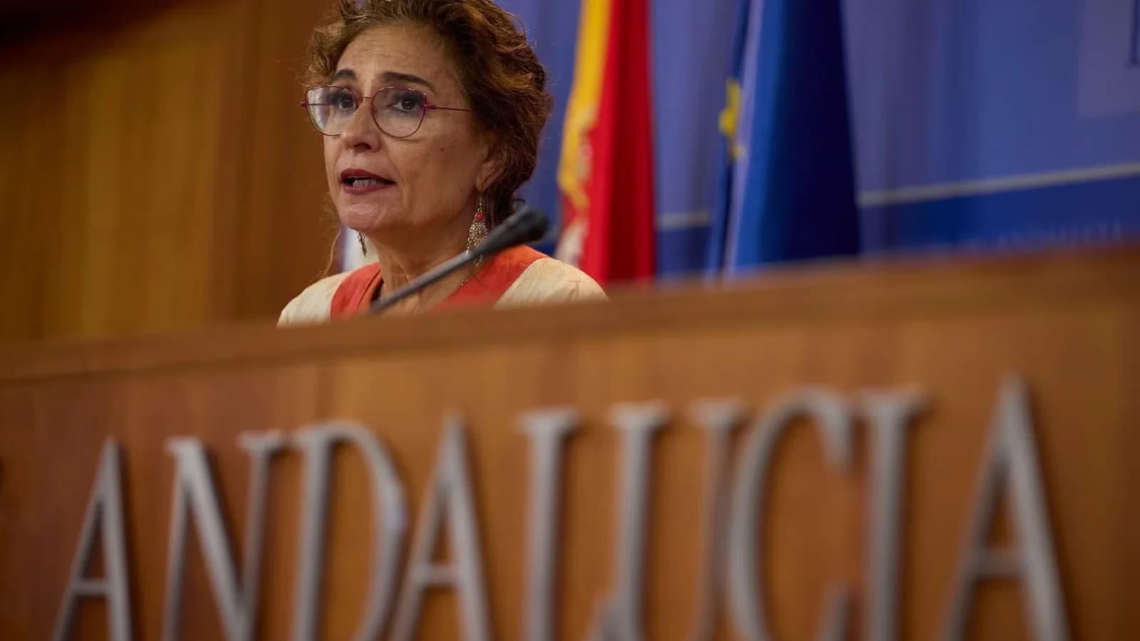 Montero lamentó la muerte de Maricarmen Abascal y reclamó defender la vivienda