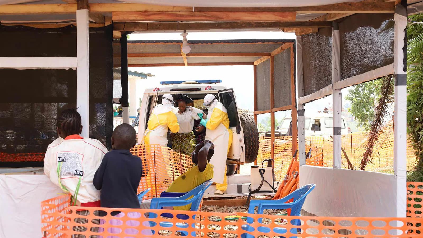 El brote de ébola en la RDC supera los 4.200 muertos y los 8.700 casos