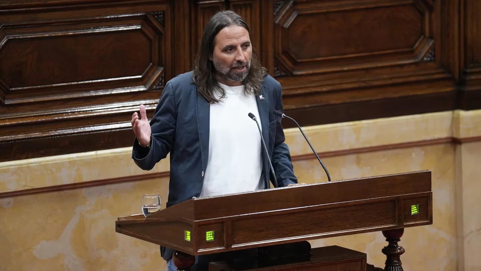 Jordi Albert busca avales para integrar la lista de ERC al Congreso