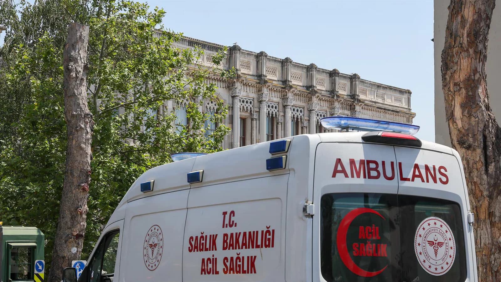 Derrumbe en Estambul: ascienden a cinco los muertos y hay 14 sobrevivientes