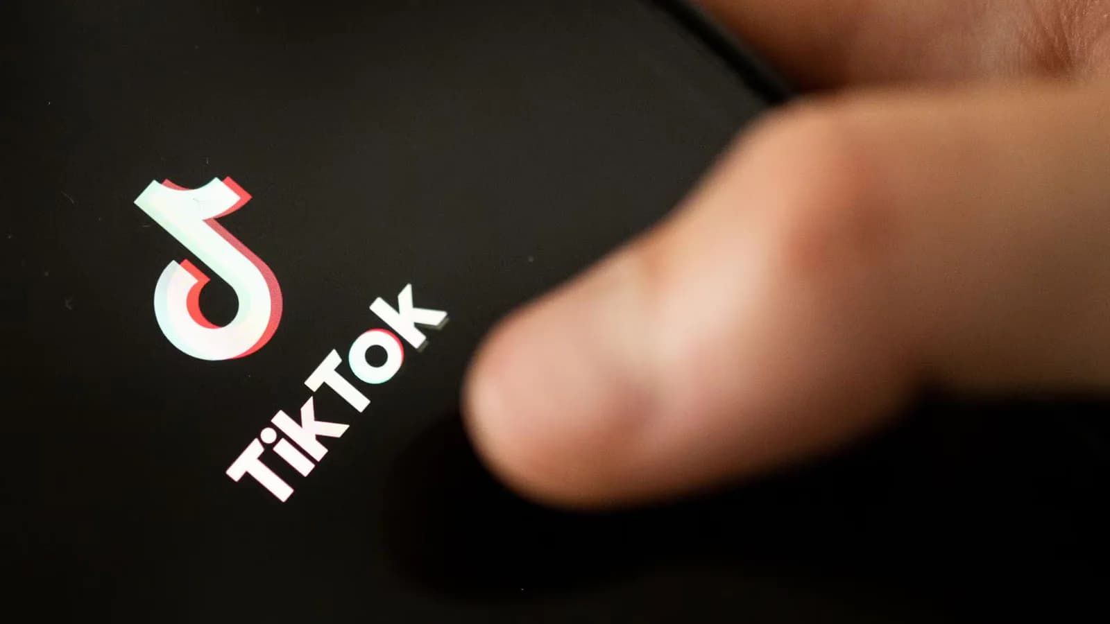 Nueva York acusa a TikTok de probar una función con adolescentes sin informarles