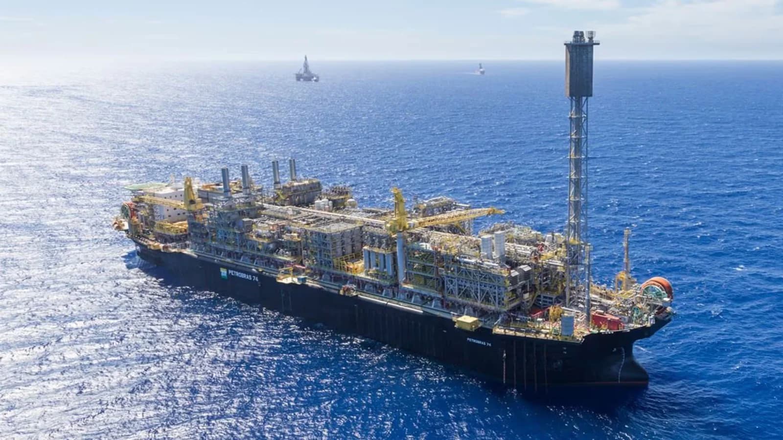 Petrobras obtiene 21 bloques petroleros y pagará 574,6 millones de euros