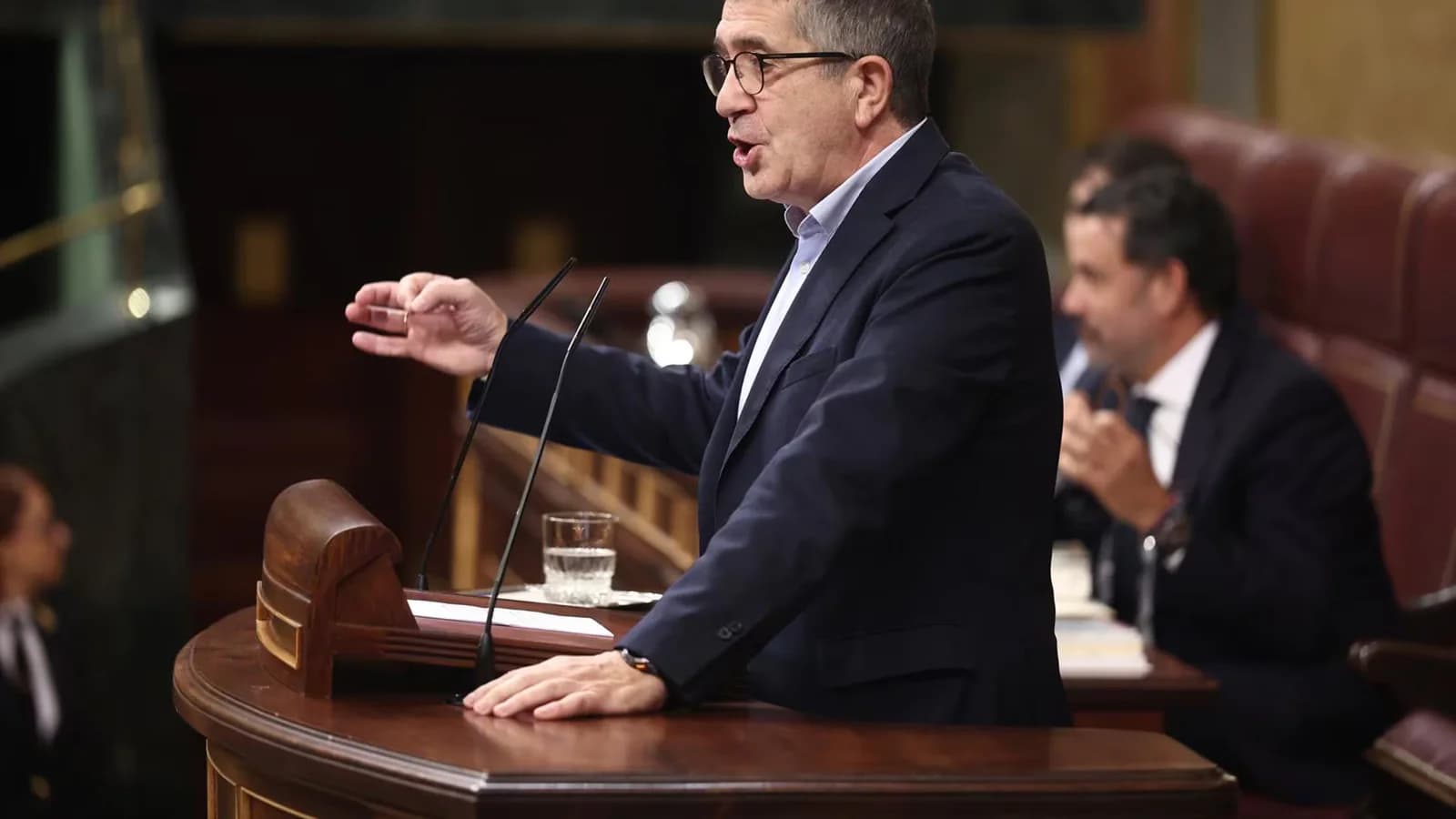 Patxi López cuestionó el rechazo de Junts a los decretos de vivienda