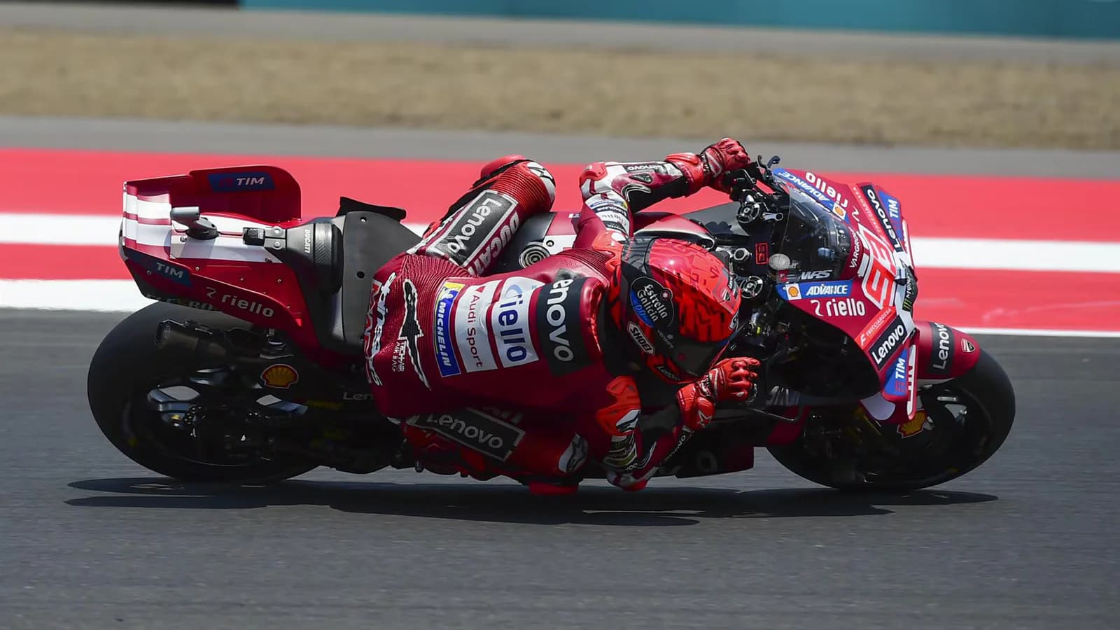 Marc Márquez ganó el sprint en Indonesia y recuperó el liderazgo de MotoGP