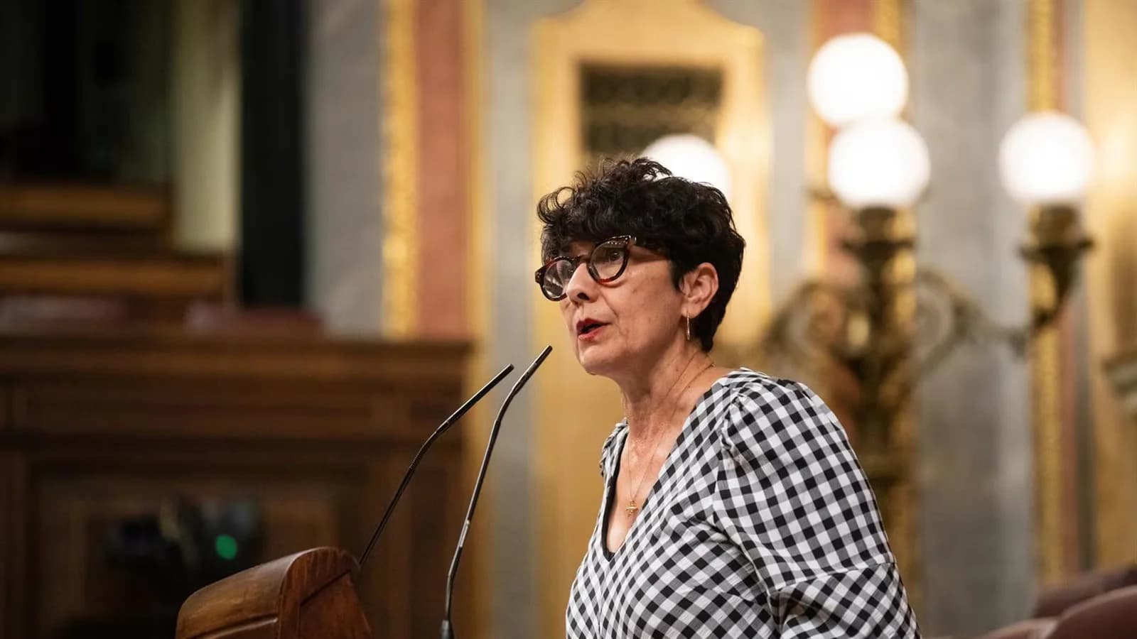 El PNV promete defender el autogobierno vasco y frenar la «involución democrática»