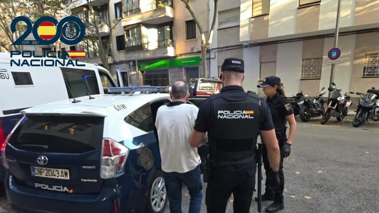 Detienen en Palma a cuatro personas por intercambiar dinero y pasaportes falsos