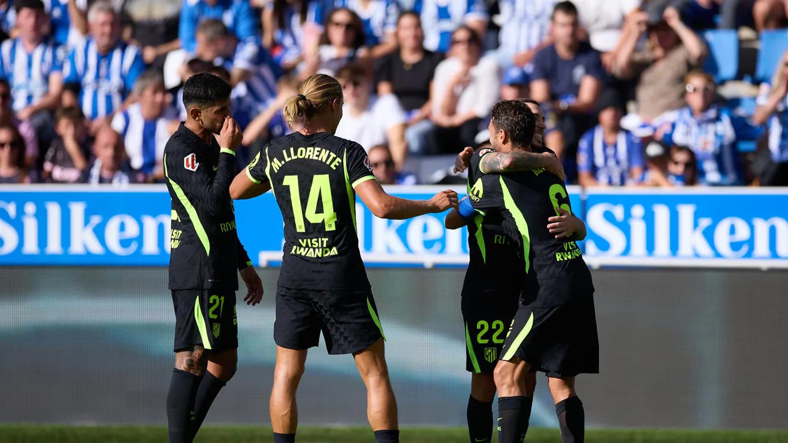 Atlético de Madrid venció 2-1 al Alavés y sumó su cuarta victoria seguida