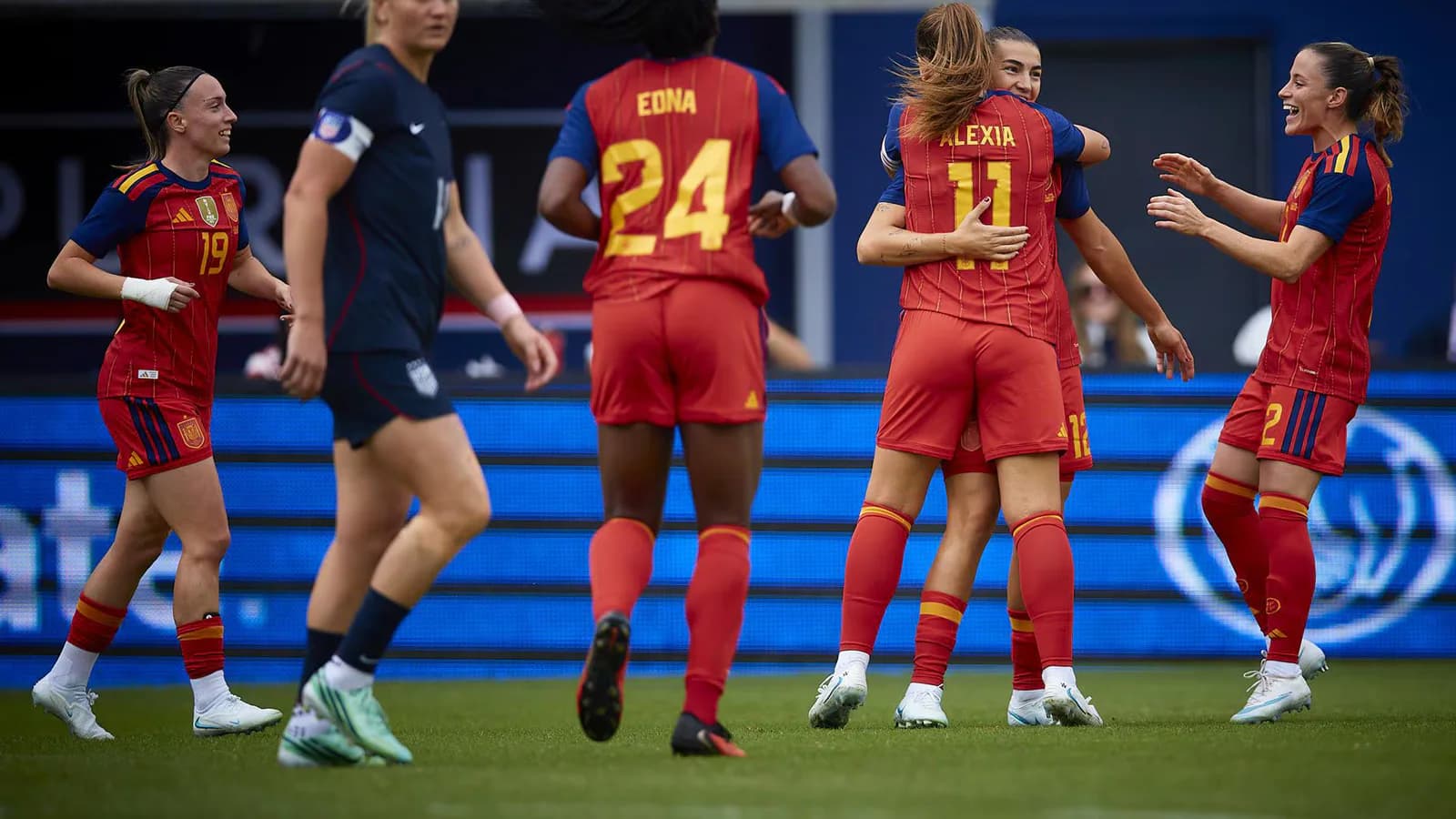 España venció 2-0 a Estados Unidos en Washington con una actuación efectiva
