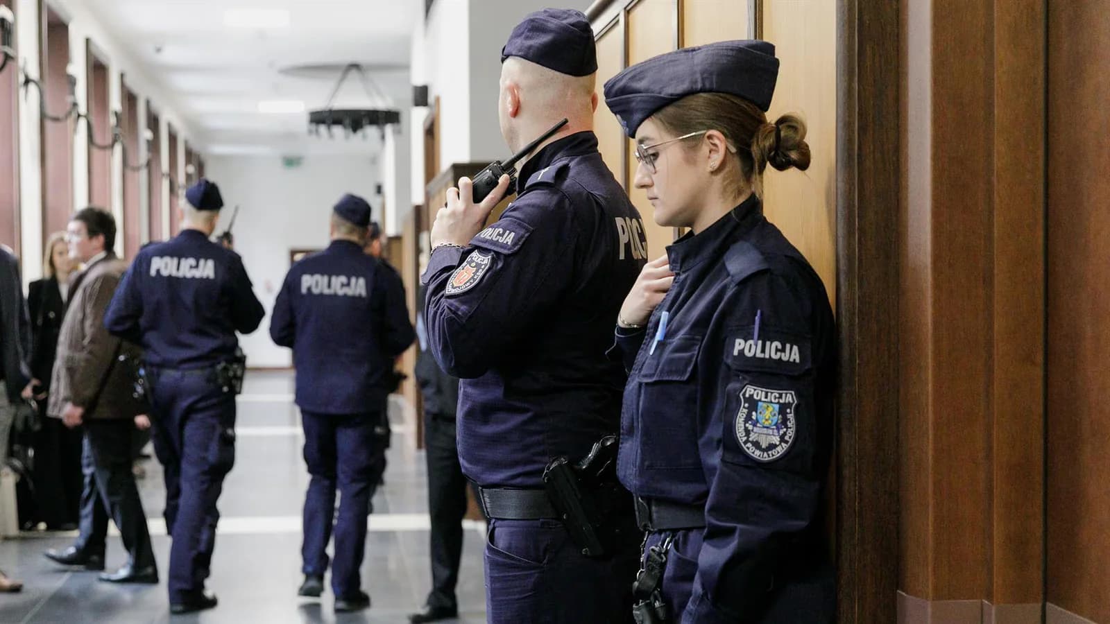 Tres mujeres heridas tras un ataque con arma blanca en una escuela de Varsovia