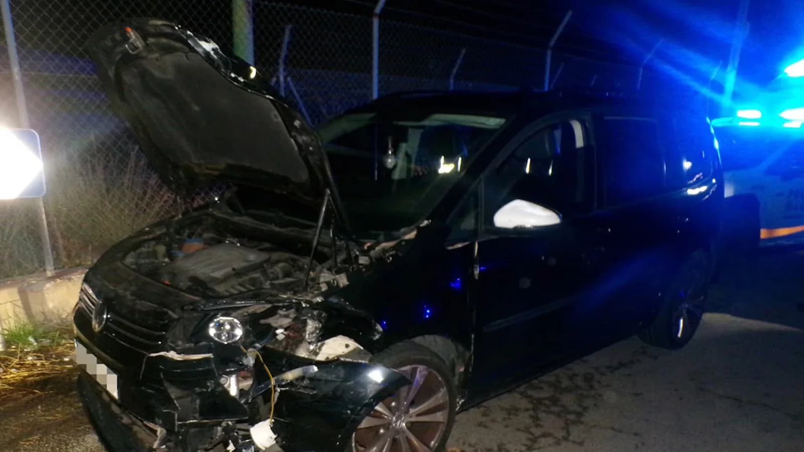 Un conductor ebrio chocó de frente contra un auto en el que viajaban dos niños