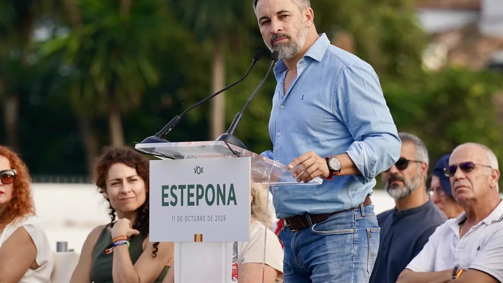 Abascal promete pagar las pensiones y recuperar el acceso a la vivienda