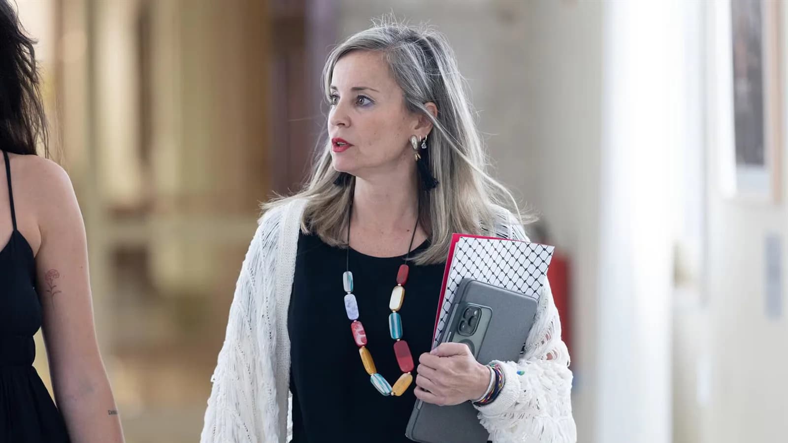 Sumar propone a Colau y Delgado para encabezar el Frente Amplio y abre la puerta a alianzas