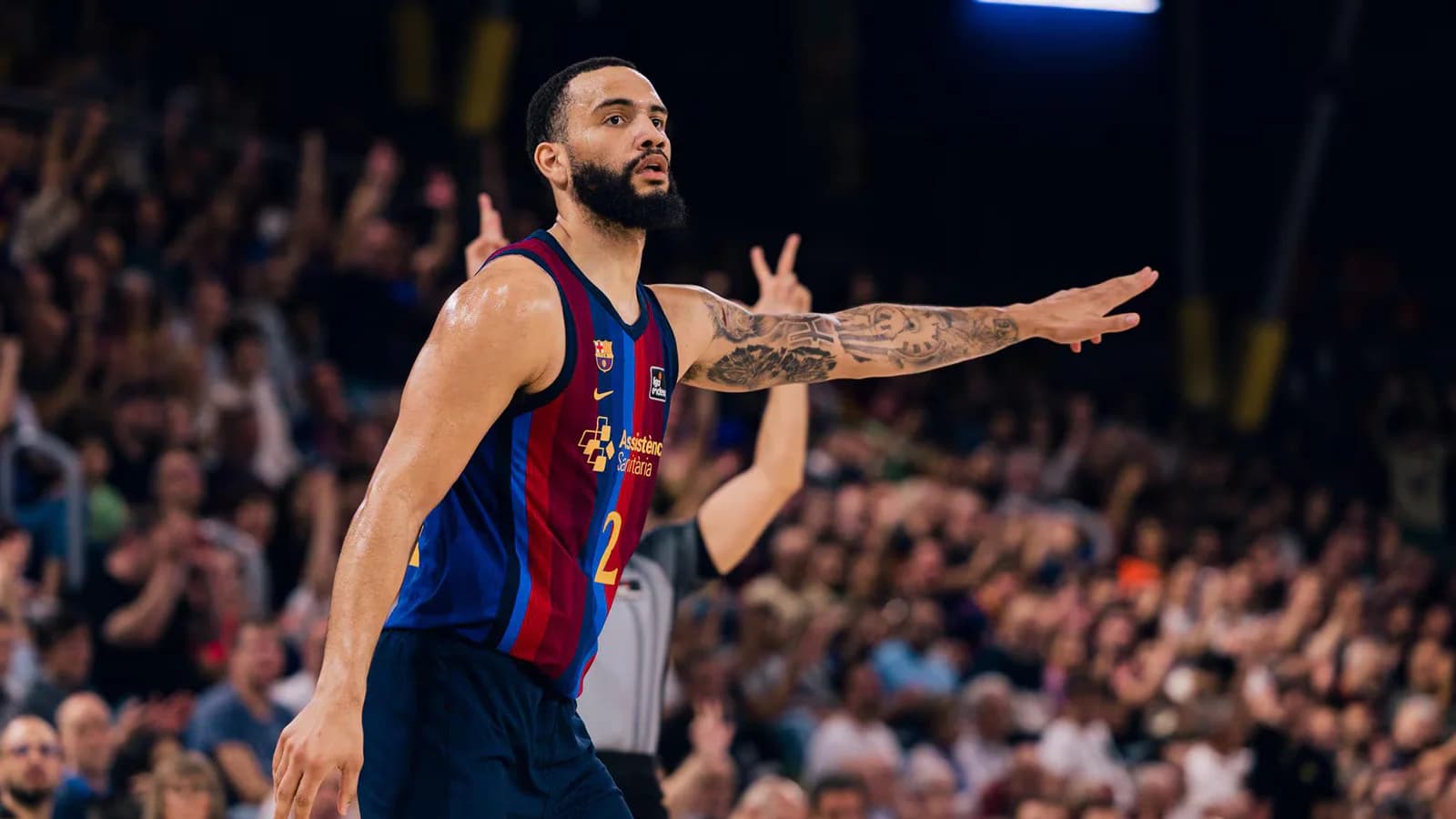 Real Madrid y Baskonia mantienen el paso ganador y el Barça supera al Valencia