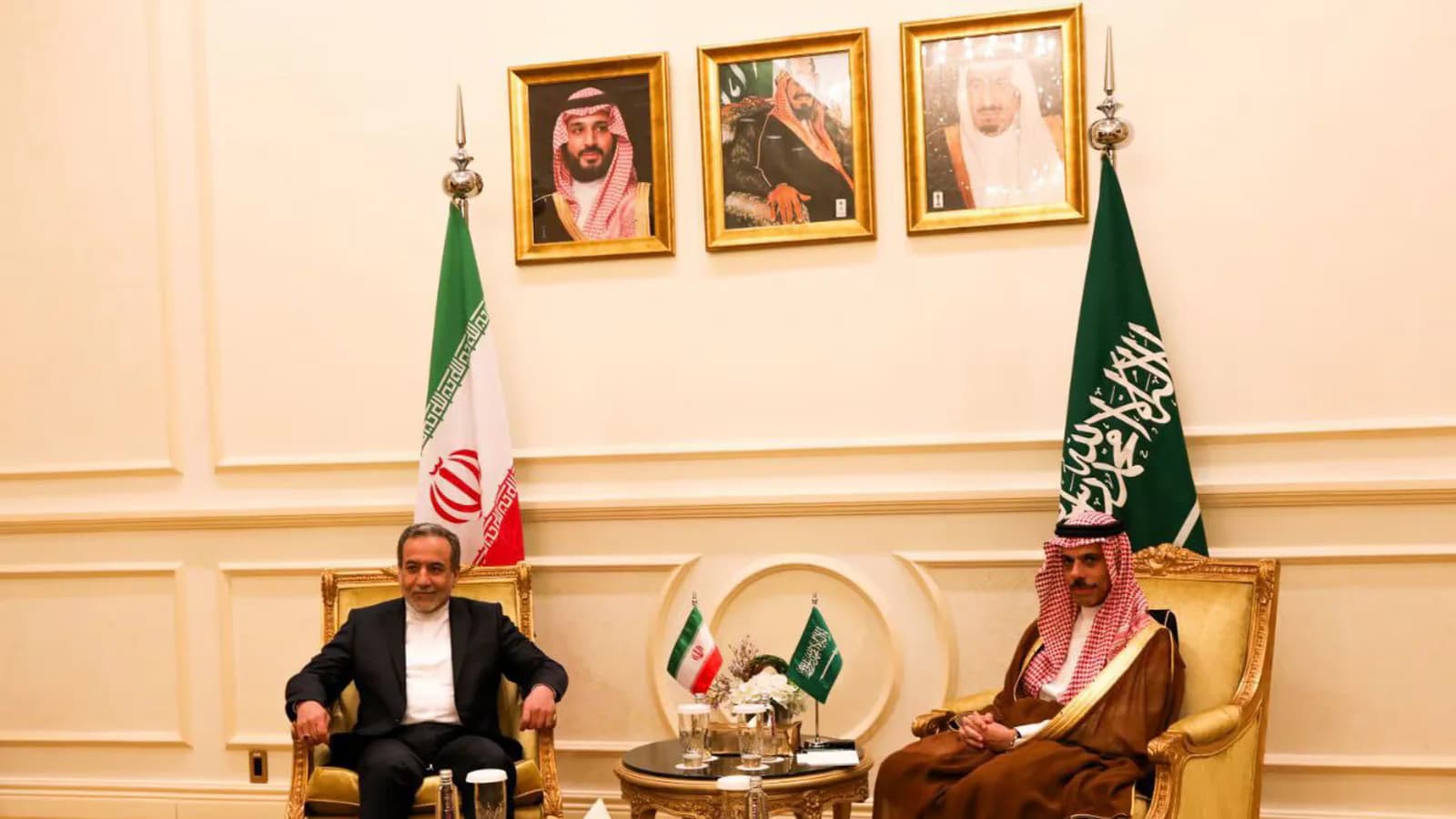 Irán ofrece mediar entre Arabia Saudí y los hutíes para buscar una salida política