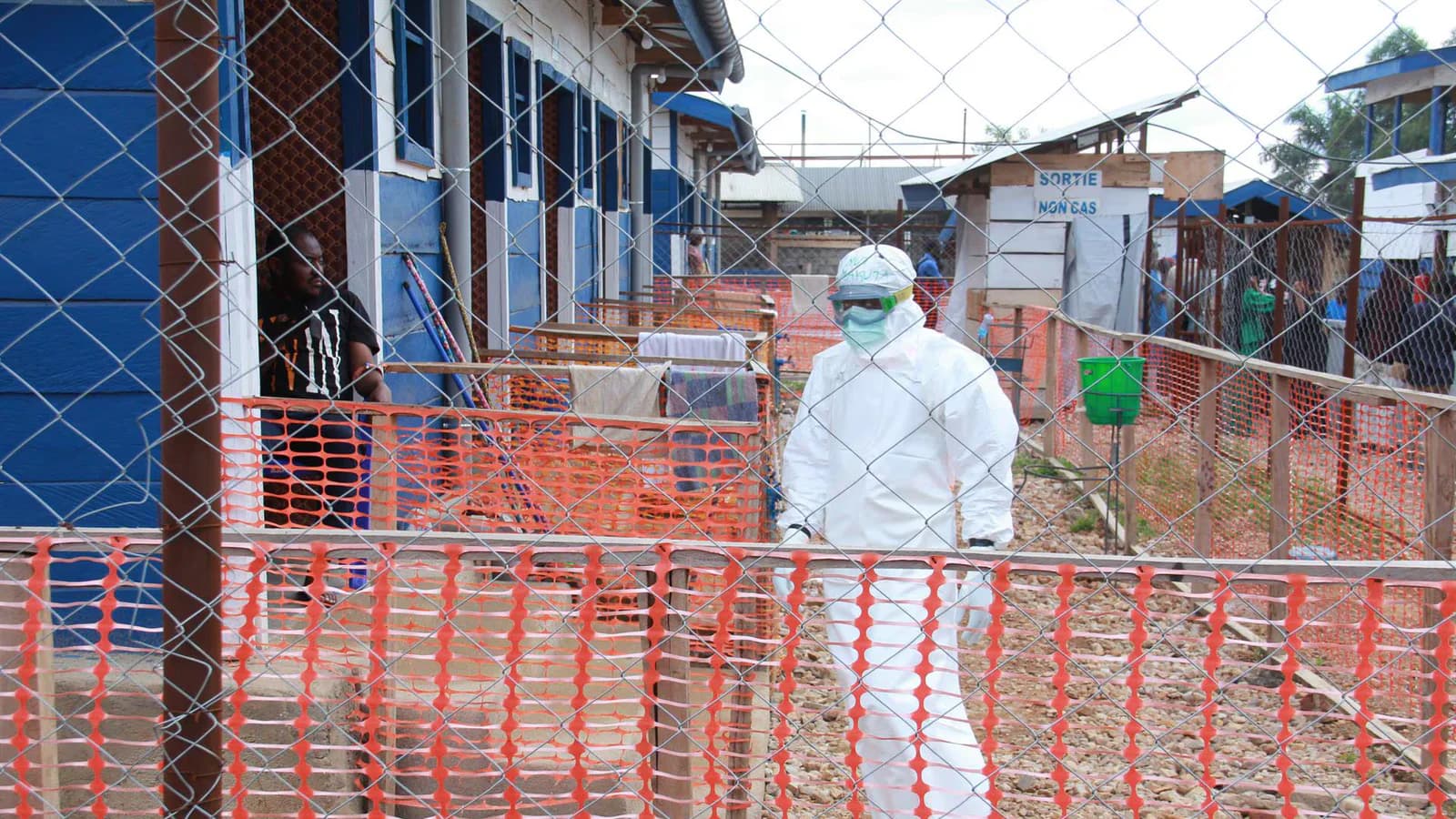 El brote de ébola en la RDC supera los 4.300 muertos y roza los 9.000 casos