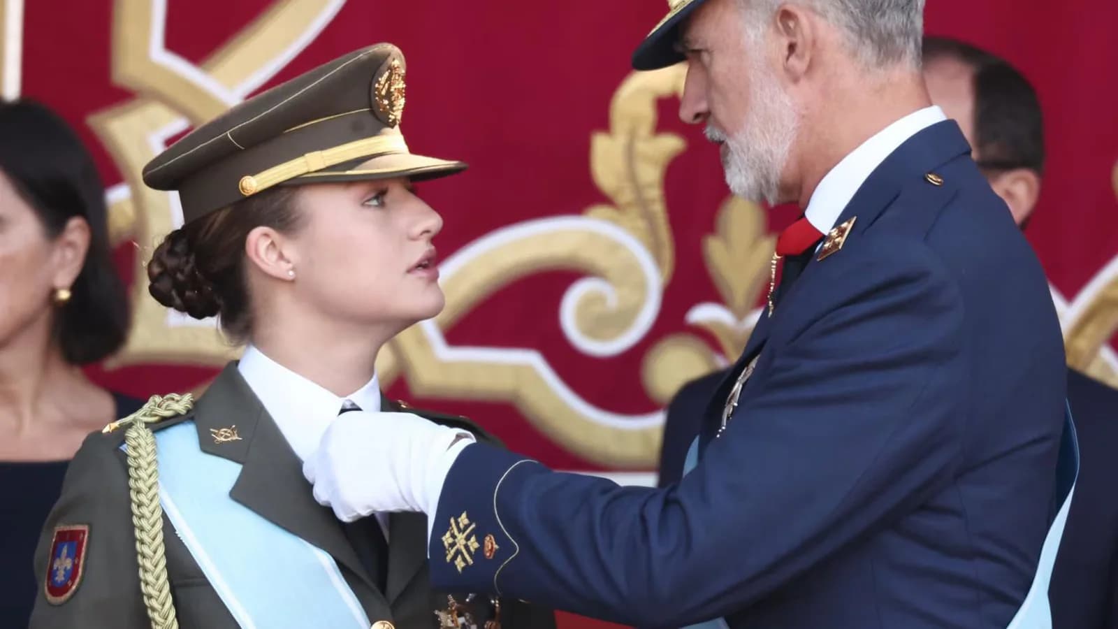 La princesa Leonor reapareció en el desfile del 12 de octubre con uniforme del Aire