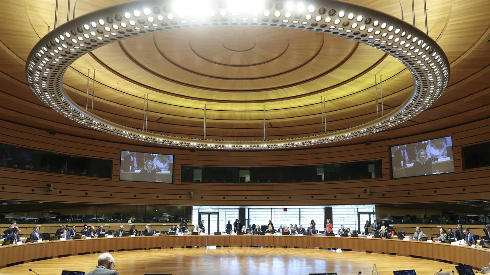 Países de la UE analizan activar un mecanismo contra las sanciones de EE.UU. al TPI
