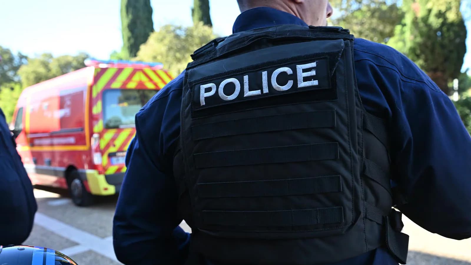 Dos docentes resultaron heridos a tiros en un instituto del sur de Francia