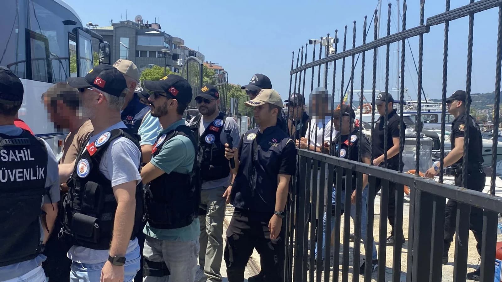 Turquía realiza detenciones masivas por vinculación con el golpe de Estado de 2016