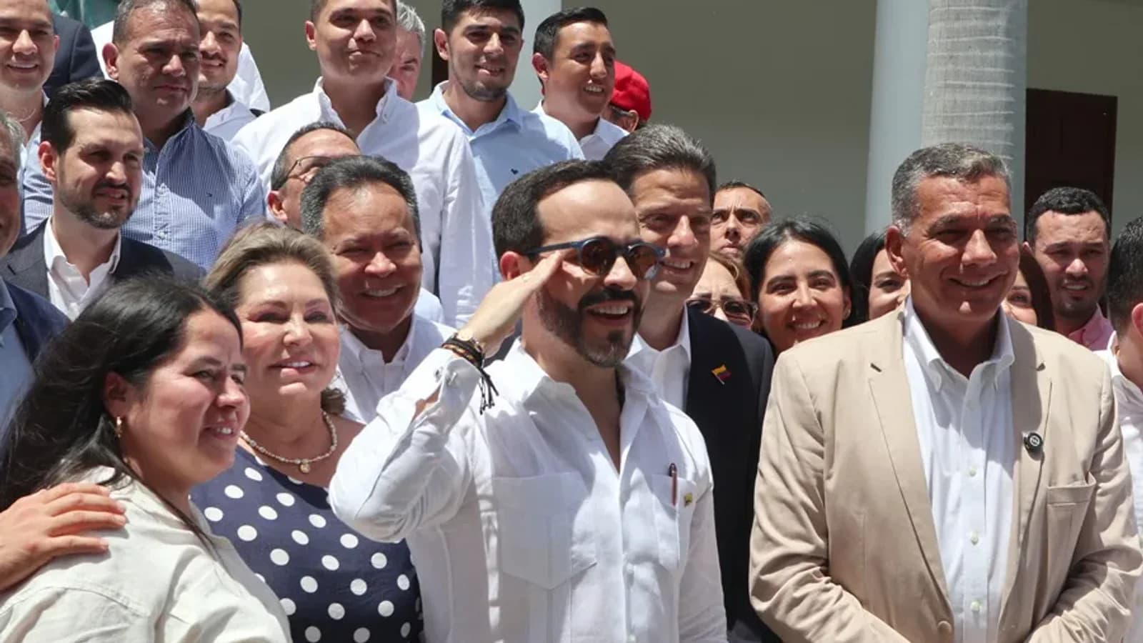 De la Espriella insiste en asumir en batallón militar pese a oposición de Petro