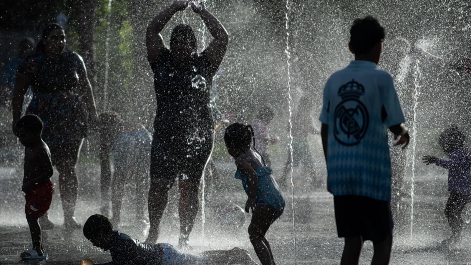 Doce comunidades españolas tendrán avisos por calor, cuatro en nivel naranja