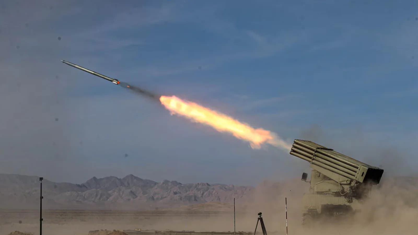 Irán afirma haber atacado bases de Estados Unidos en Jordania, Kuwait y Bahréin