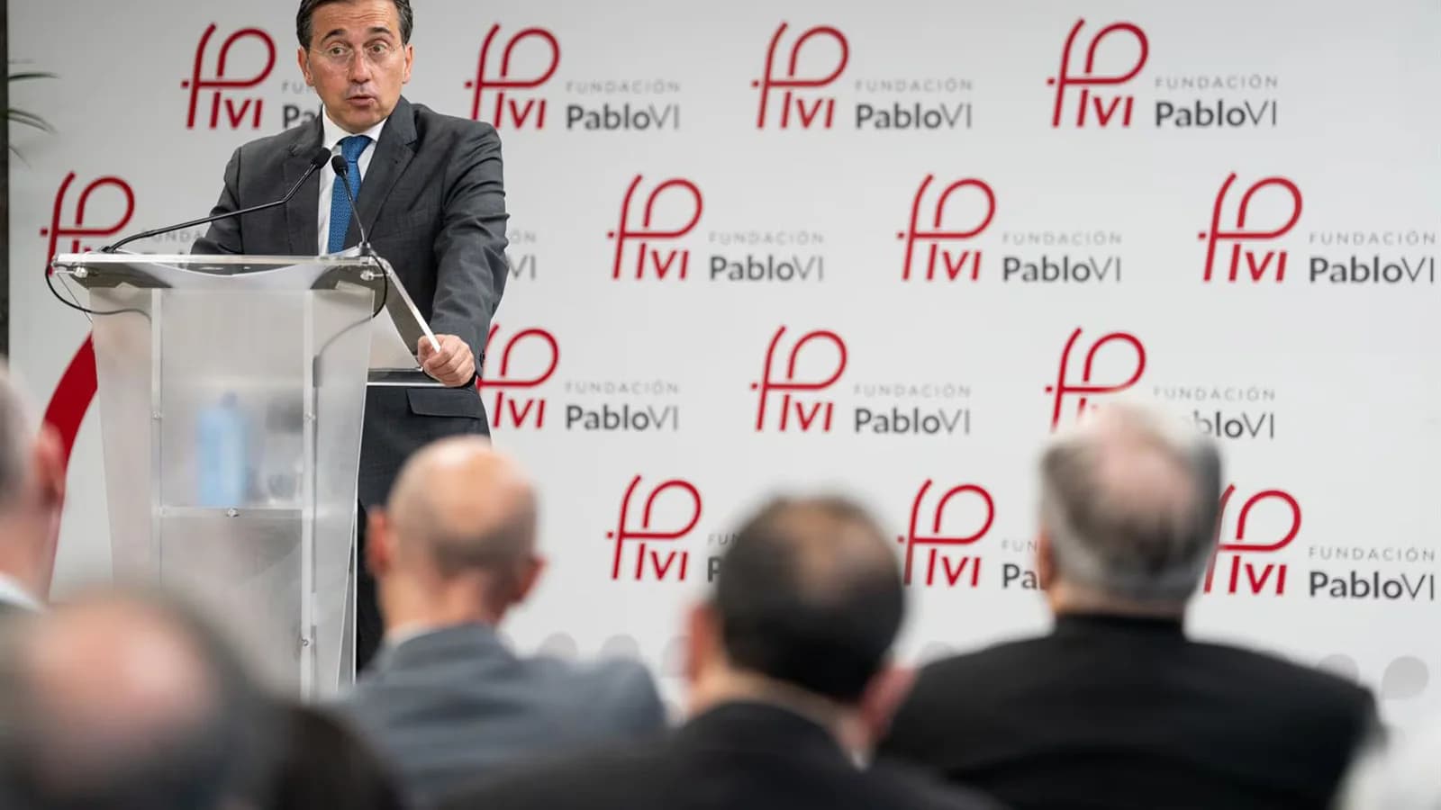 Albares acusa al PP de rechazar sus pactos de política exterior
