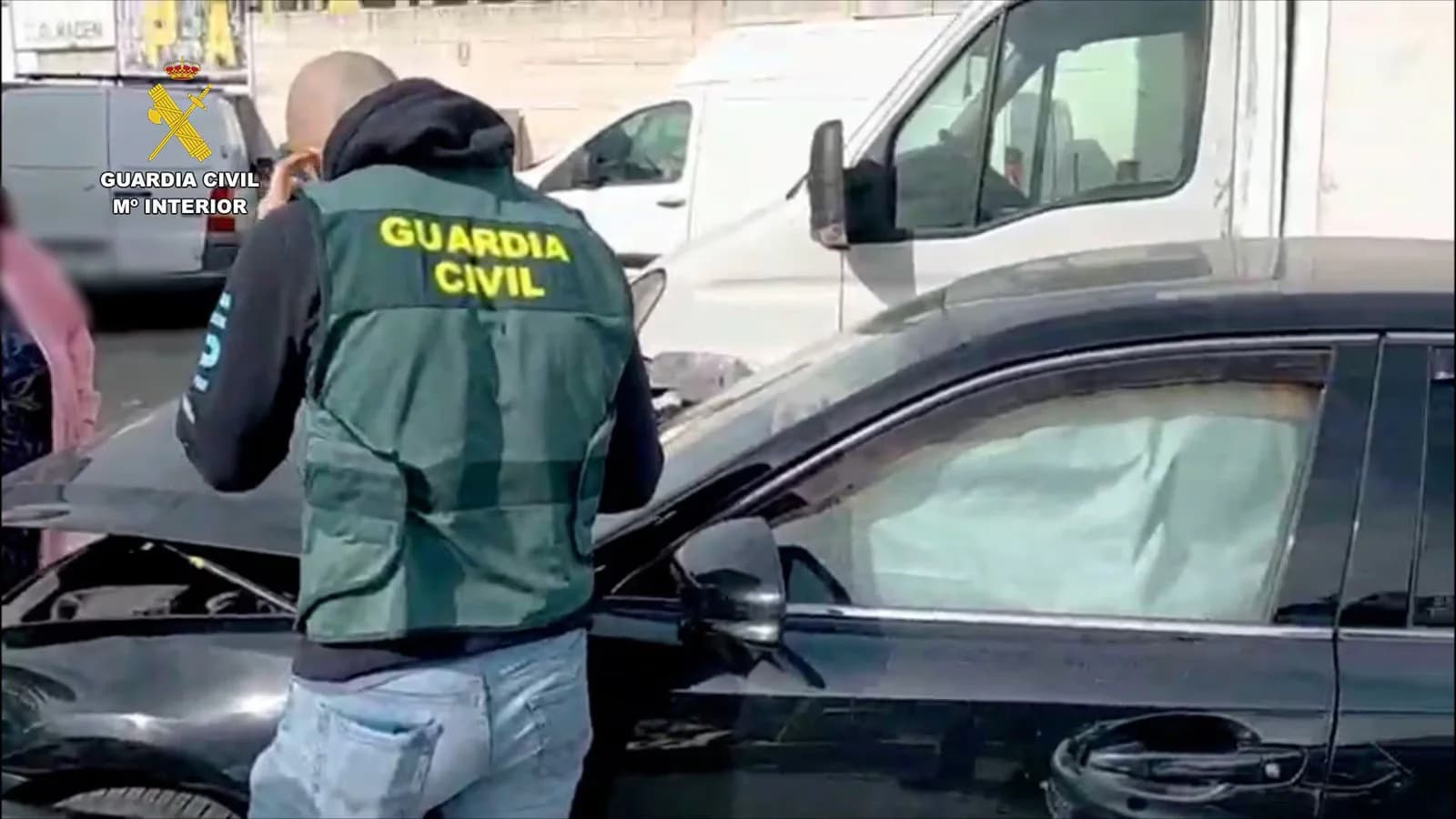 Detuvieron en Burgos a seis hombres por una red que vendía autos alquilados en Dominicana