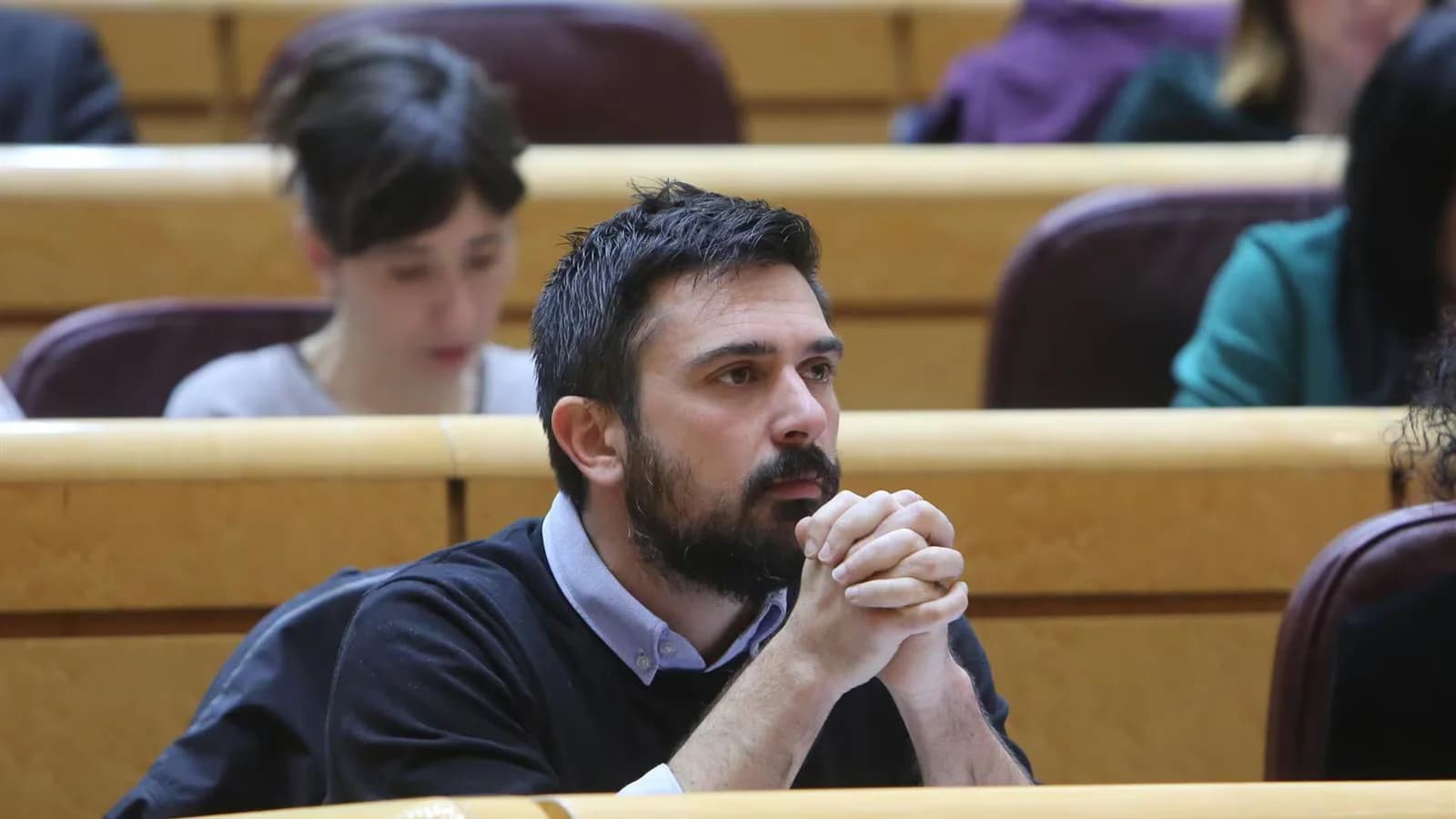 Ramón Espinar cruzó a Pablo Iglesias por una referencia a su padre enfermo