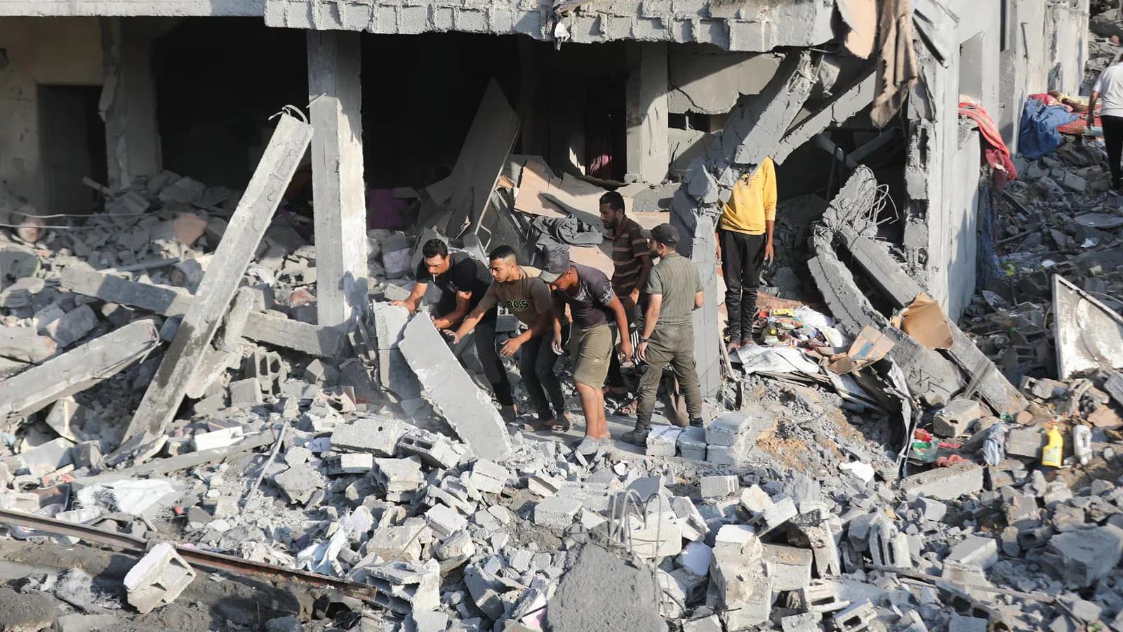 Tres palestinos mueren en nuevos ataques israelíes en el norte de Gaza