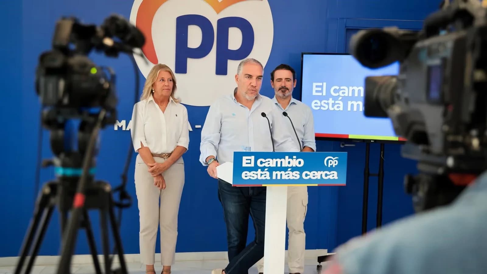 Bendodo acusó a Sánchez de reemplazar la agenda legislativa por la judicial