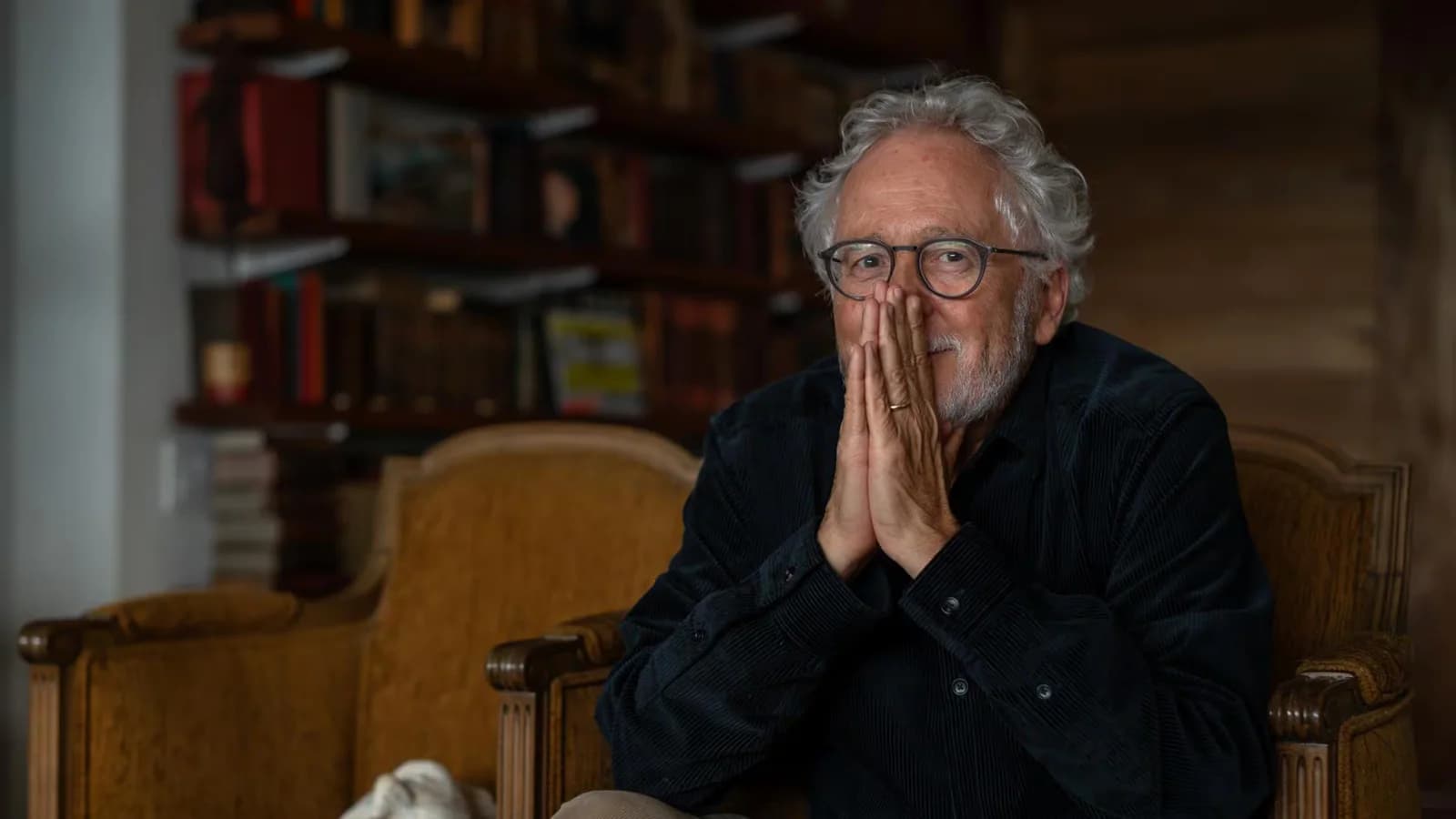 Héctor Abad Faciolince dará el pregón de la Feria del Libro Antiguo de Sevilla