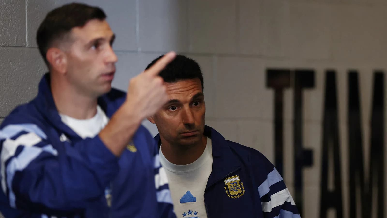 Scaloni y Emiliano Martínez repetirán una tradición antes de la final