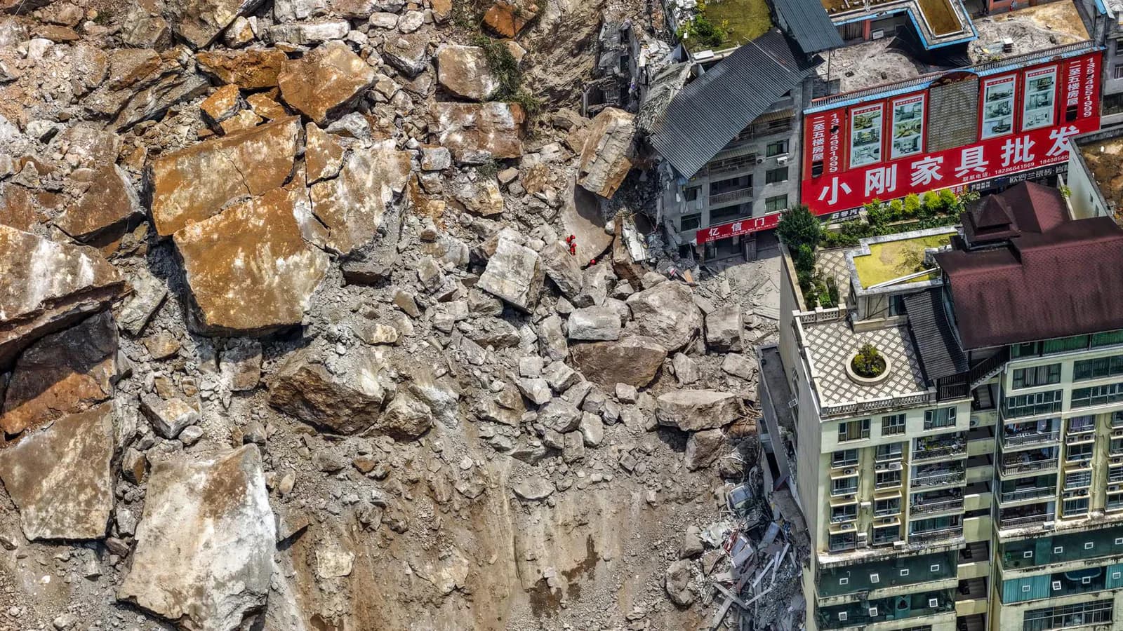 Ocho muertos y 34 desaparecidos por un deslizamiento en Chongqing