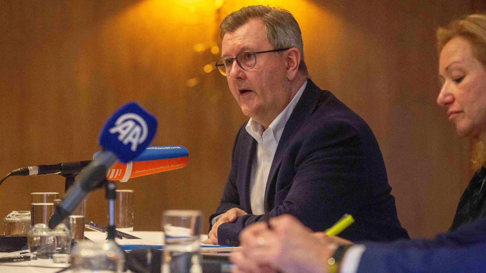 Jeffrey Donaldson apeló sus condenas por violación y agresión sexual en Irlanda del Norte