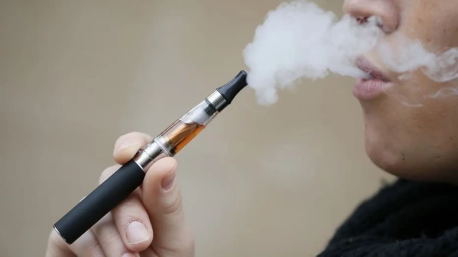 El Gobierno habilitó la venta regulada de vapeadores y otros productos de nicotina
