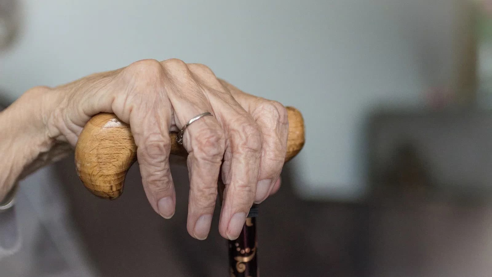 La patronal de cuidados reclama incentivos fiscales urgentes para las familias