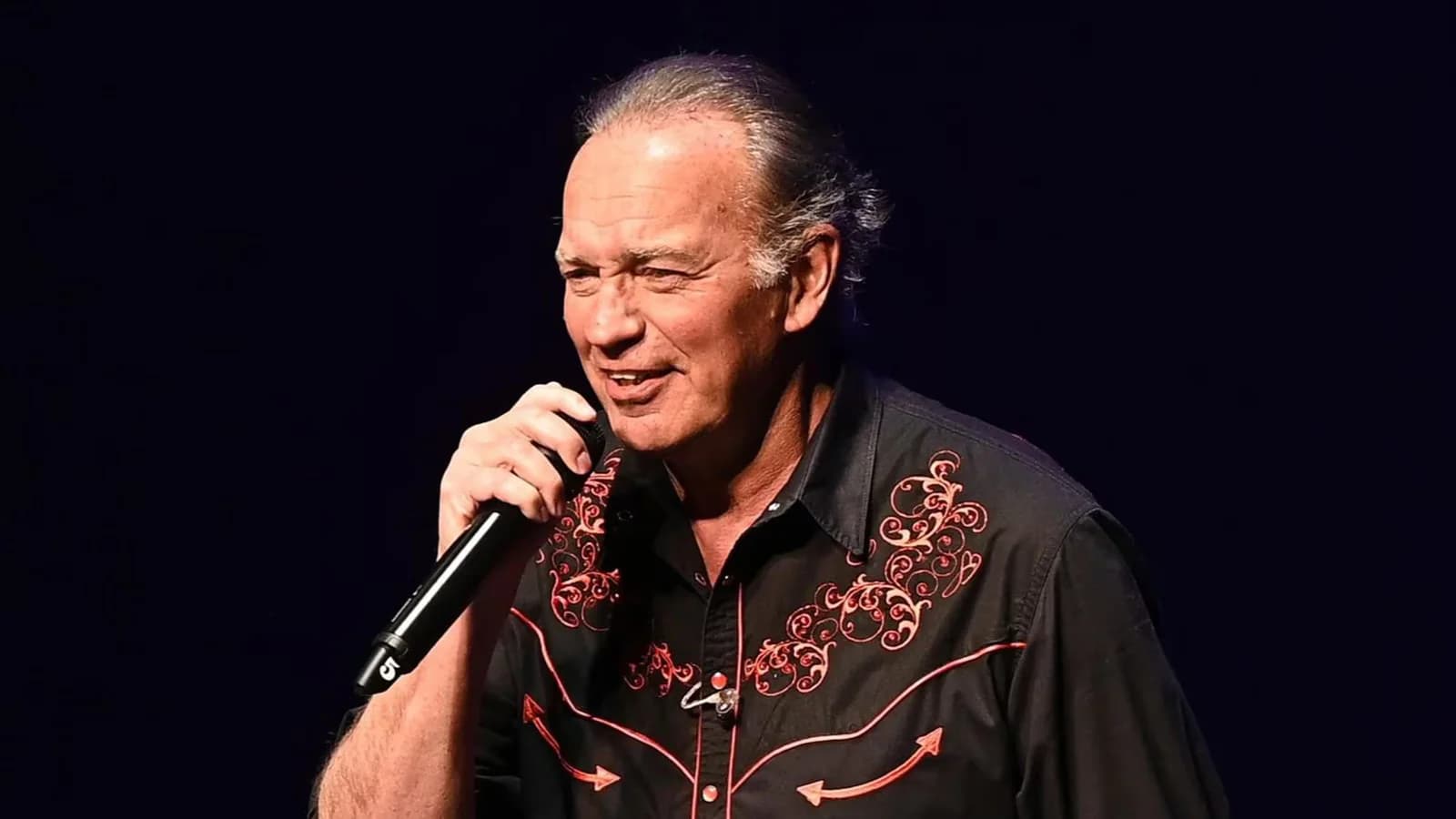 Bertín Osborne canceló su show en Chamberí y rechazó actuar en playback